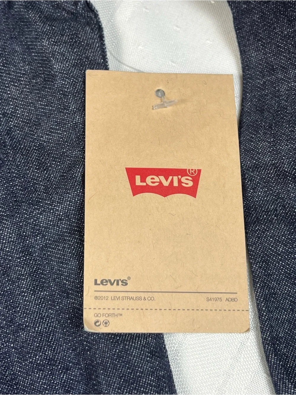 Levi’s Strauss & Co. Long Sleeve Denim Pearl Snap Button Down•Men’s Size Small